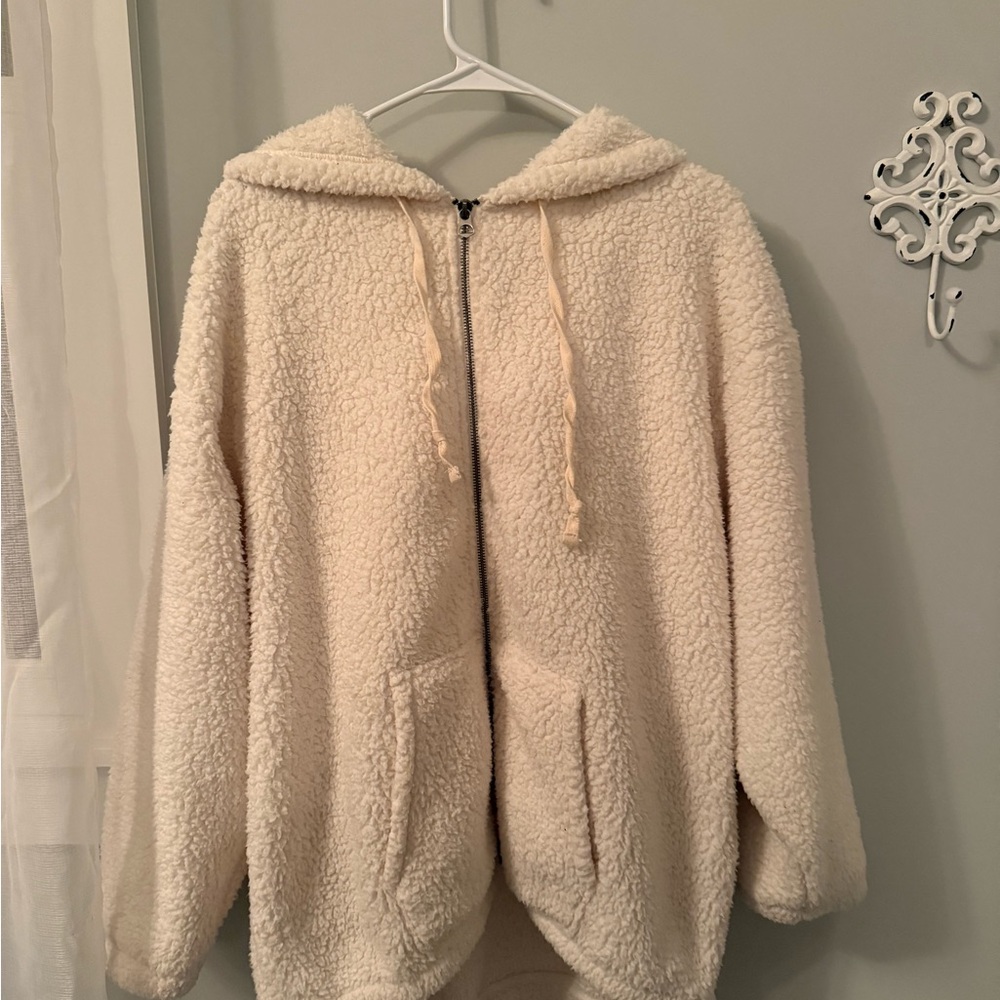 American Eagle Cream Sherpa Jacket